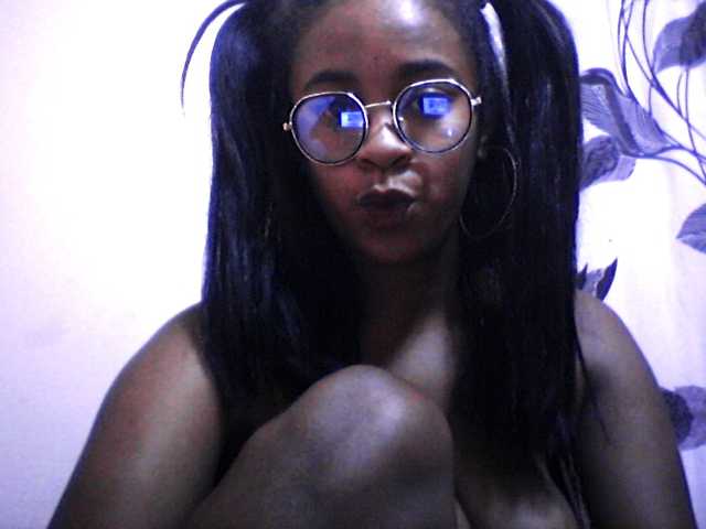 silviaLaBombe's BongaCams show and profile