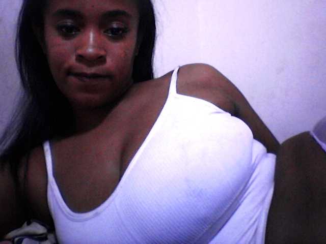 silviaLaBombe's BongaCams show and profile