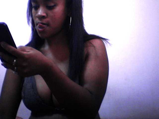 silviaLaBombe's BongaCams show and profile