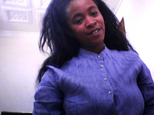 silviaLaBombe's BongaCams show and profile