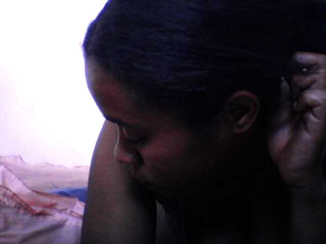 silviaLaBombe's BongaCams show and profile