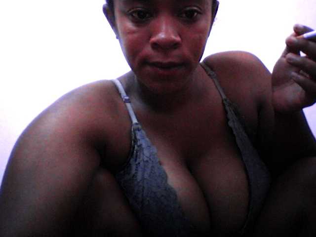 silviaLaBombe's BongaCams show and profile