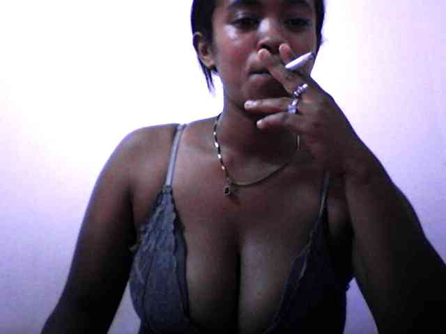 silviaLaBombe webcam