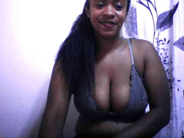 silviaLaBombe silviaLaBombe