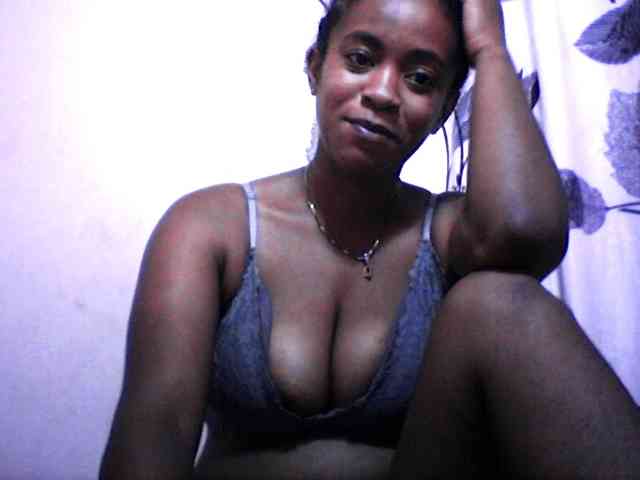 silviaLaBombe webcam