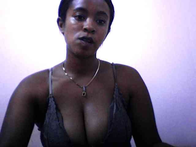 silviaLaBombe webcam