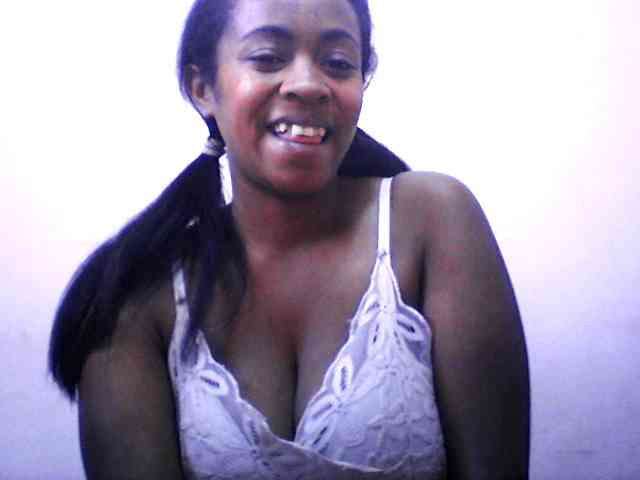 silviaLaBombe webcam
