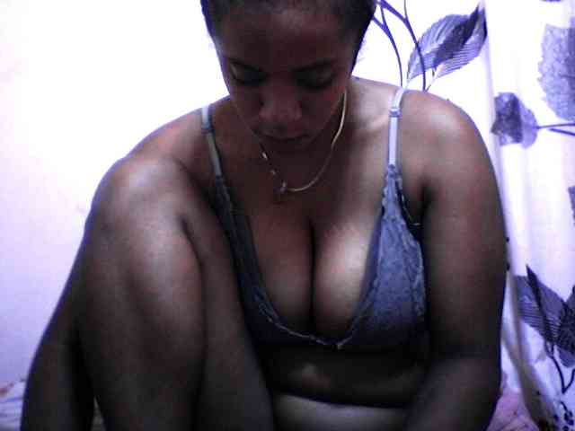 silviaLaBombe webcam