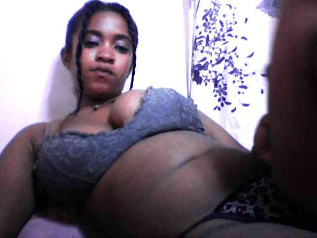 silviaLaBombe webcam