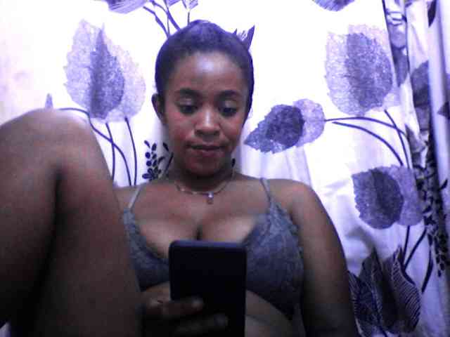 silviaLaBombe silviaLaBombe