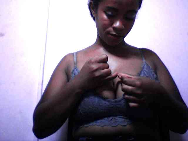 silviaLaBombe webcam