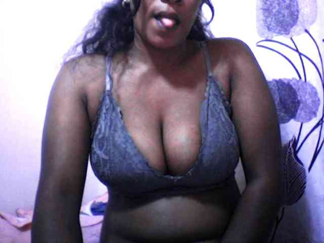 silviaLaBombe silviaLaBombe