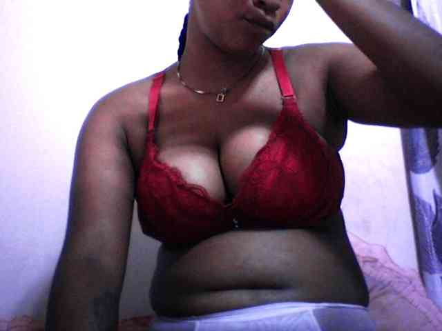 silviaLaBombe webcam