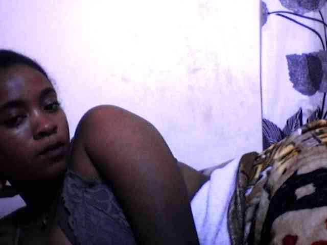 silviaLaBombe webcam