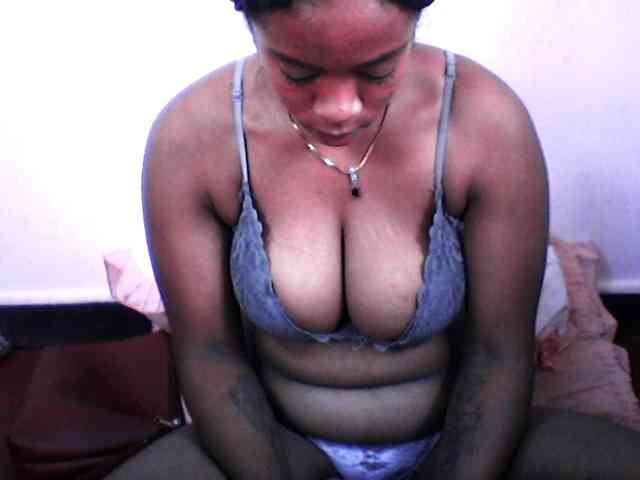 silviaLaBombe Live Webcam on BongaCams