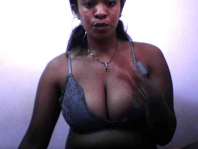 silviaLaBombe webcam