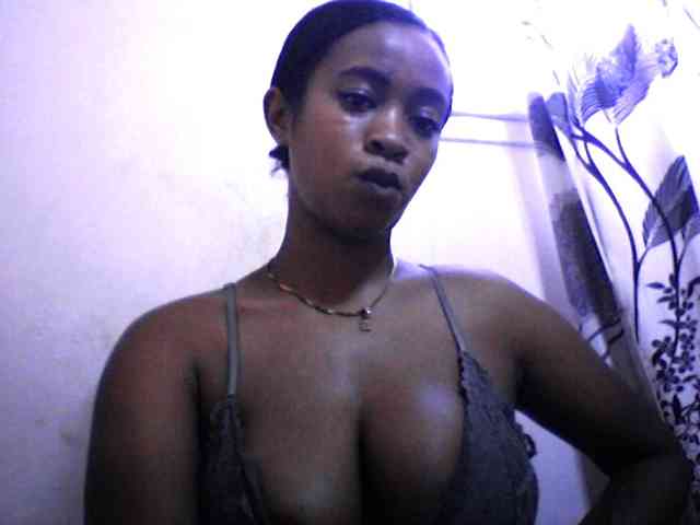 silviaLaBombe webcam