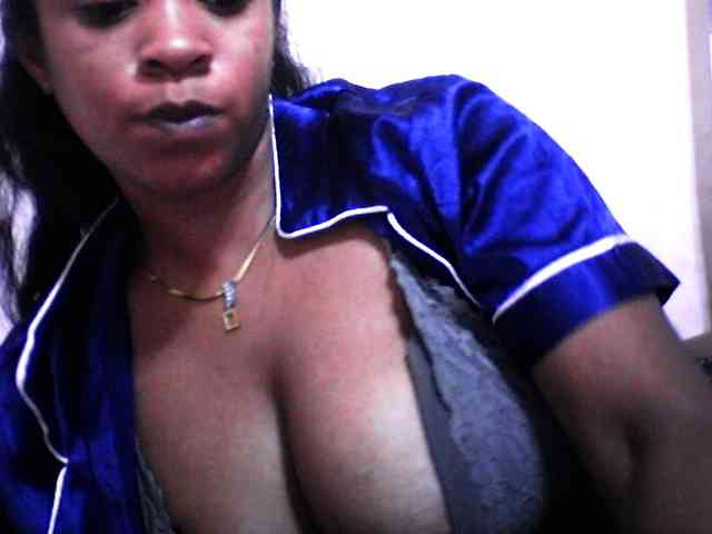 silviaLaBombe webcam