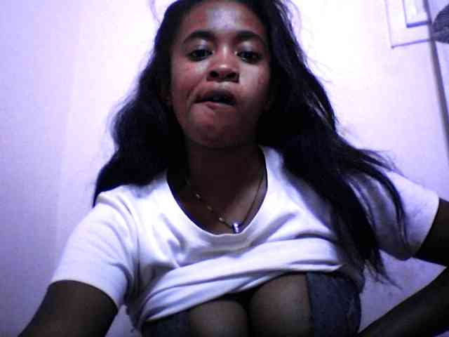 silviaLaBombe webcam