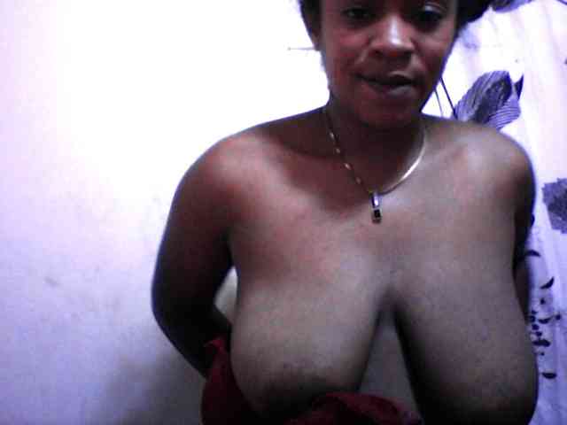 silviaLaBombe webcam