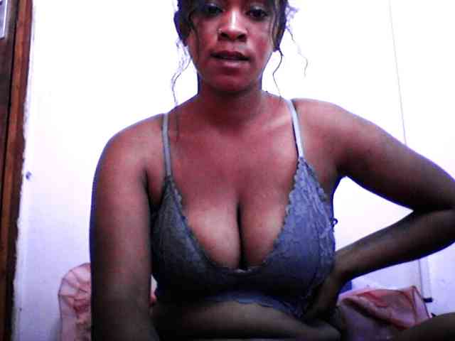 silviaLaBombe webcam