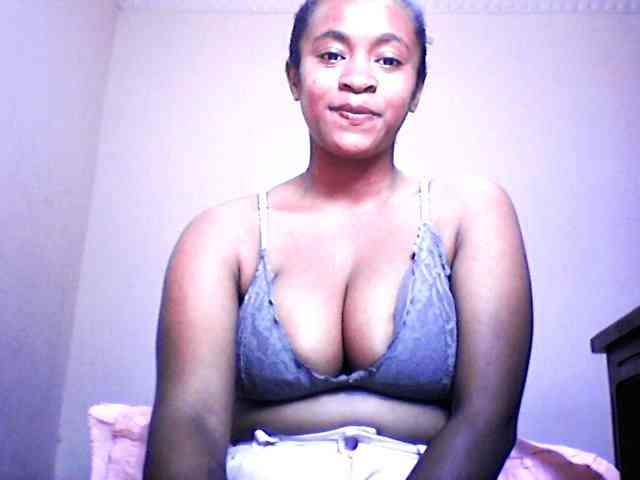 silviaLaBombe webcam