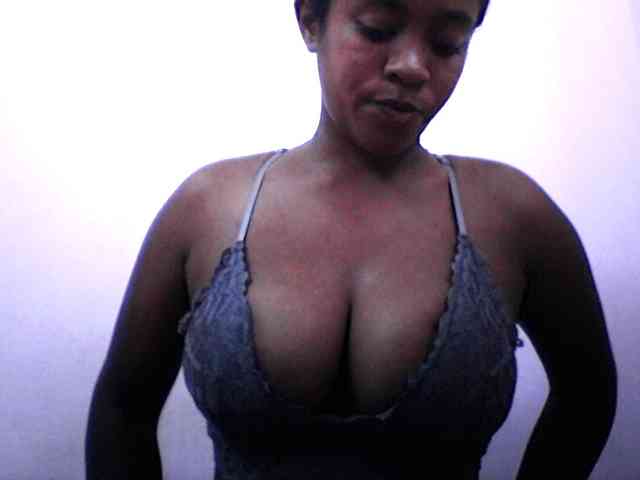 silviaLaBombe webcam