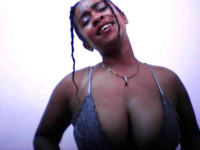 silviaLaBombe webcam