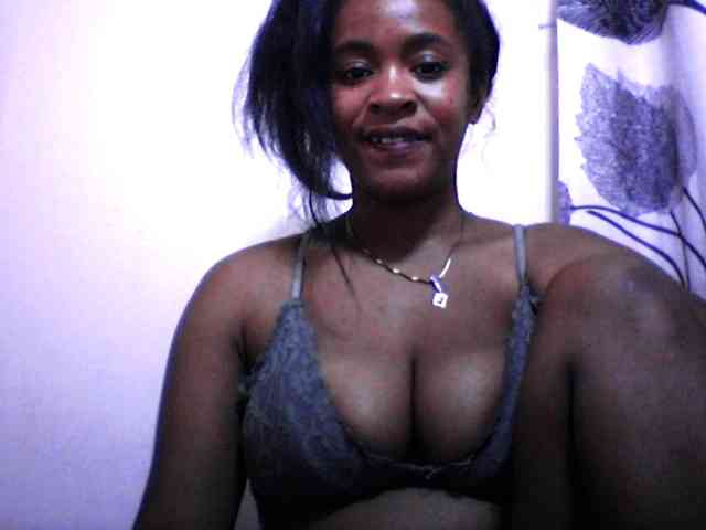 silviaLaBombe webcam