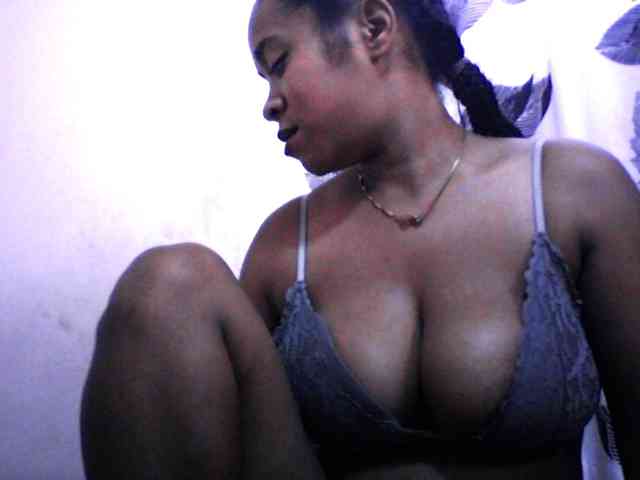 silviaLaBombe webcam