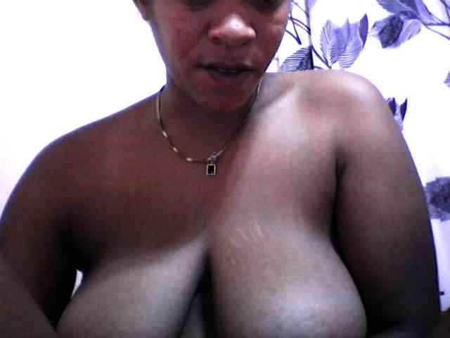 silviaLaBombe webcam