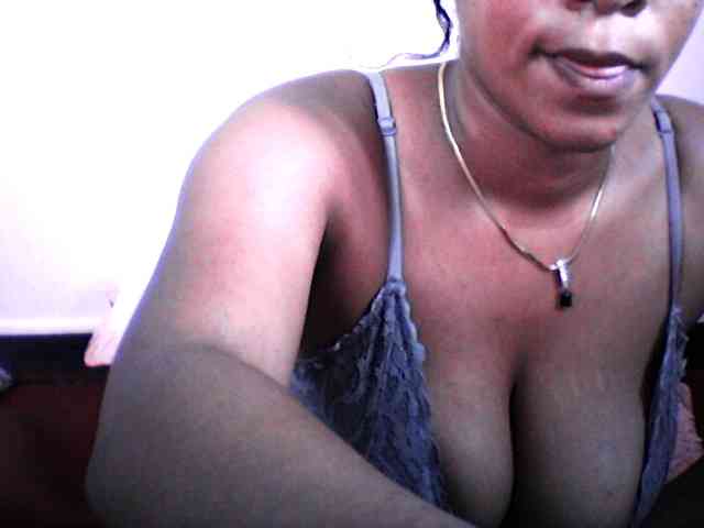 silviaLaBombe webcam