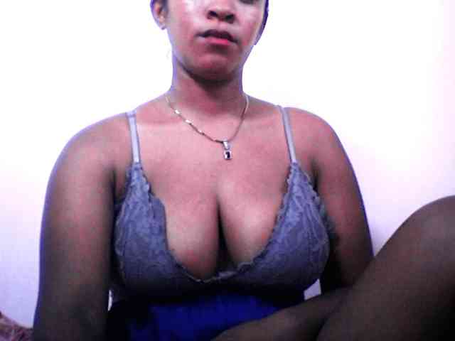 silviaLaBombe webcam