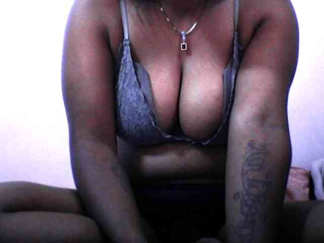 silviaLaBombe webcam