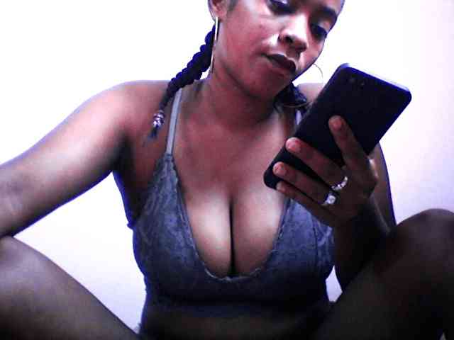 silviaLaBombe webcam