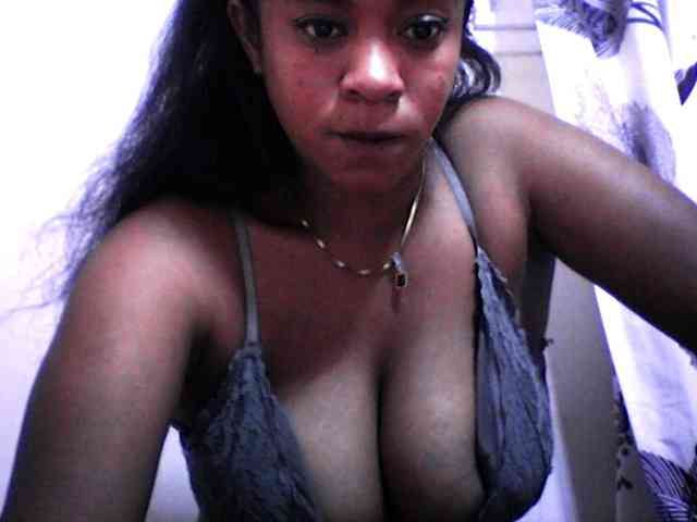 silviaLaBombe webcam