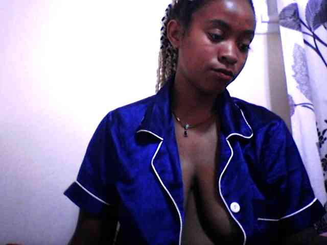 silviaLaBombe webcam