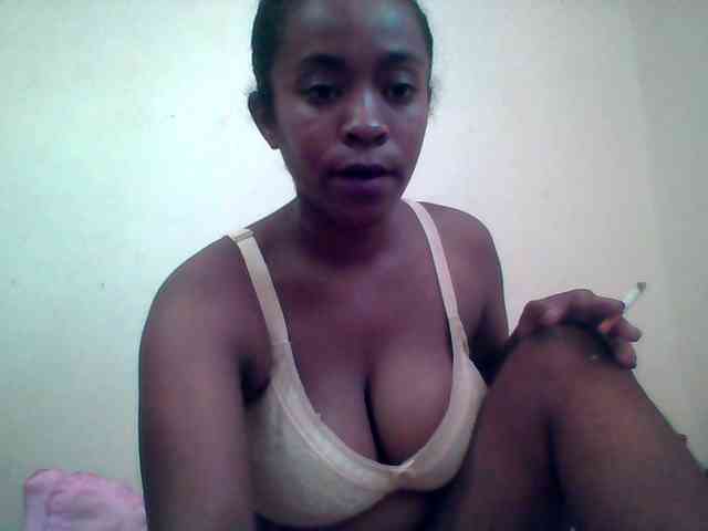 silviaLaBombe webcam