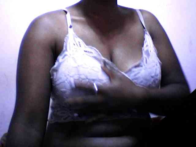 silviaLaBombe webcam