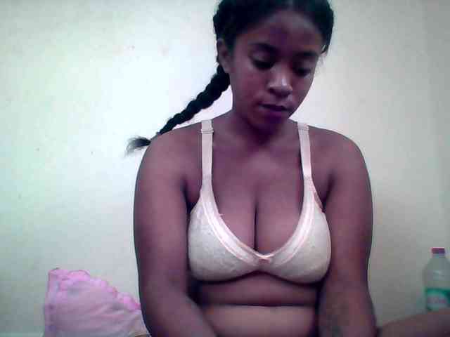 silviaLaBombe webcam