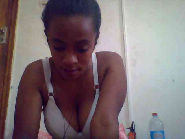 silviaLaBombe webcam