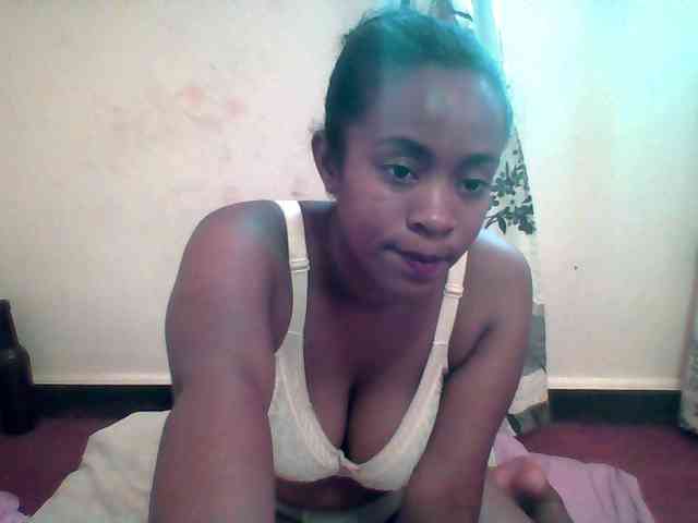 silviaLaBombe webcam