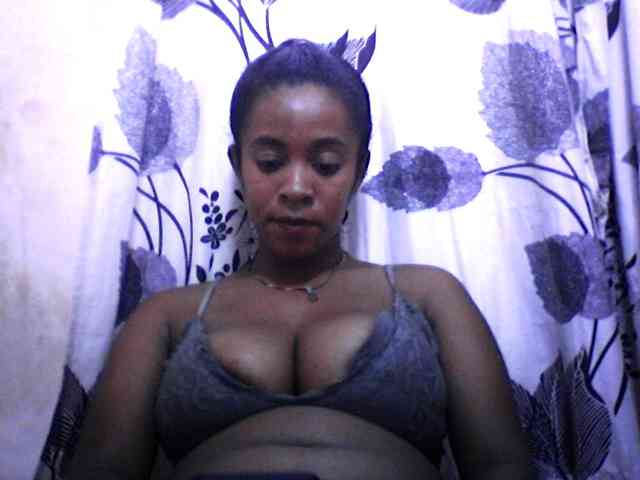 silviaLaBombe webcam