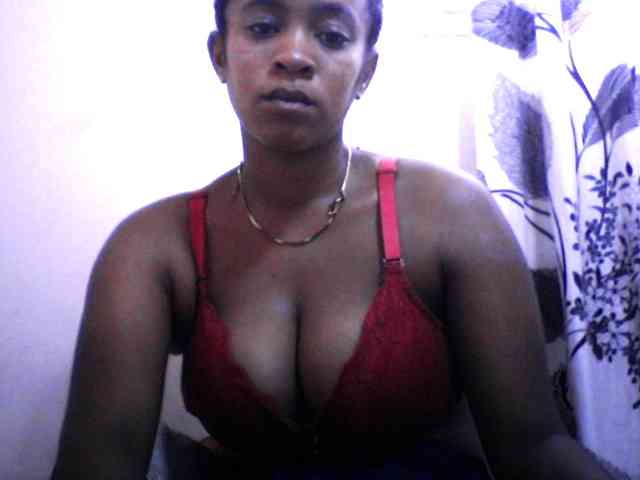 silviaLaBombe webcam