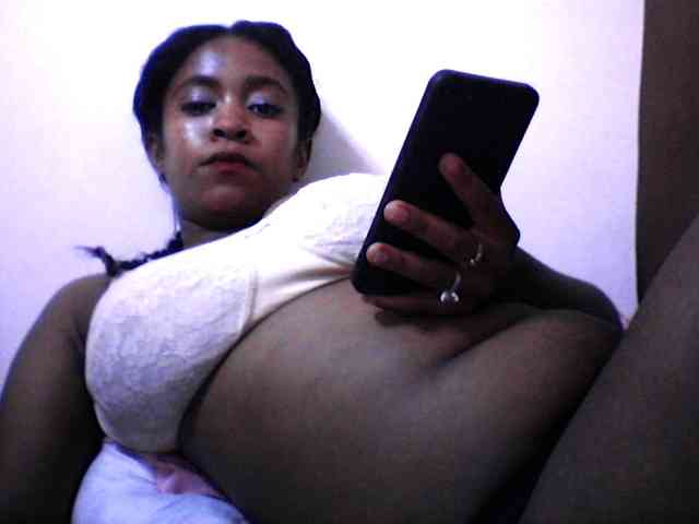 silviaLaBombe webcam