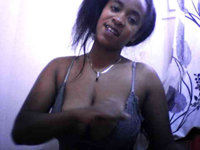 silviaLaBombe webcam