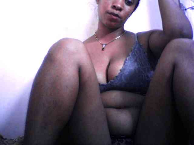 silviaLaBombe webcam