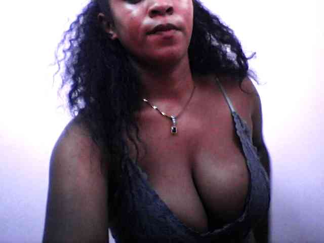 silviaLaBombe webcam