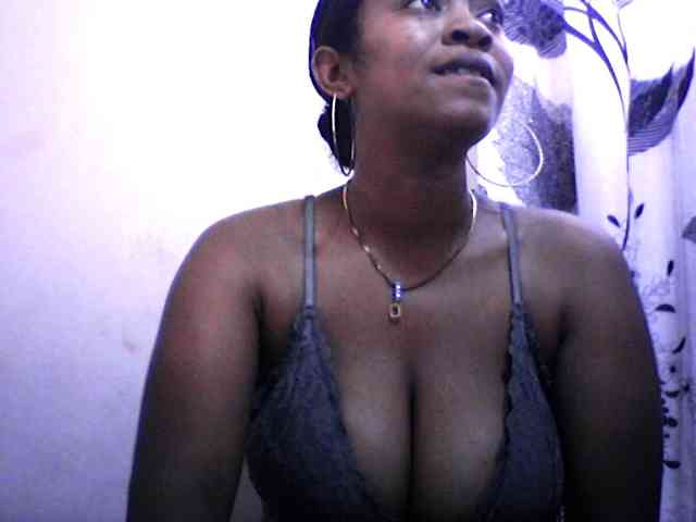 silviaLaBombe webcam