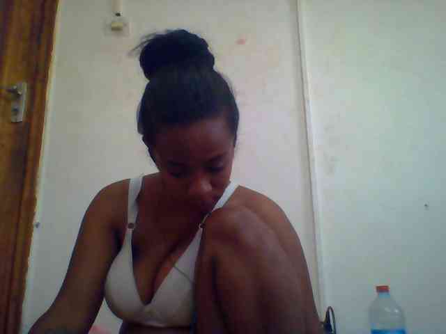 silviaLaBombe webcam